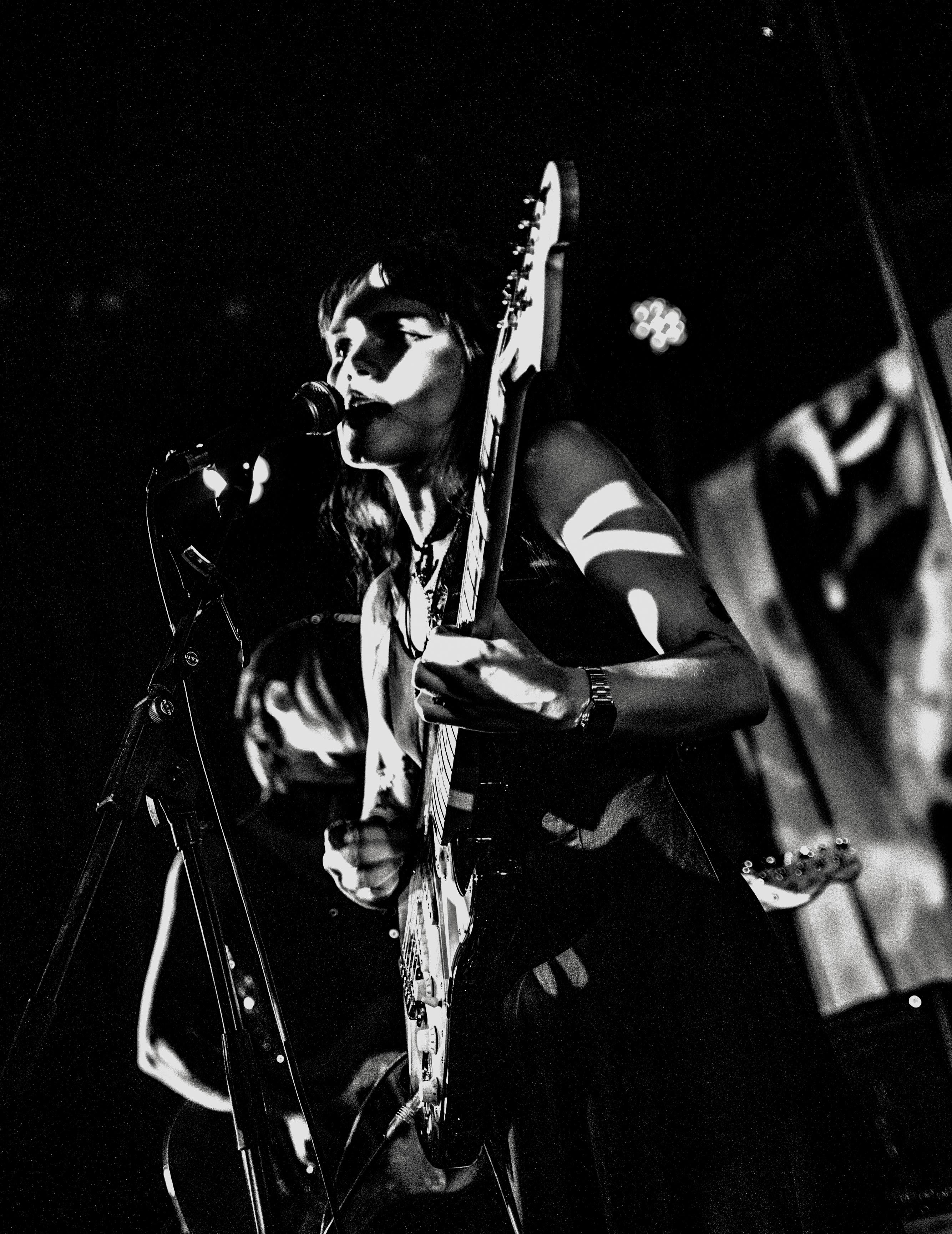 Live music photograph by Alice Hirsch, 8 of 16